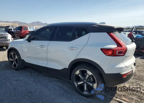 2019 Volvo Xc40 T5 Momentum z USA, uszkodzony, nr VIN YV4162UK5K2116986